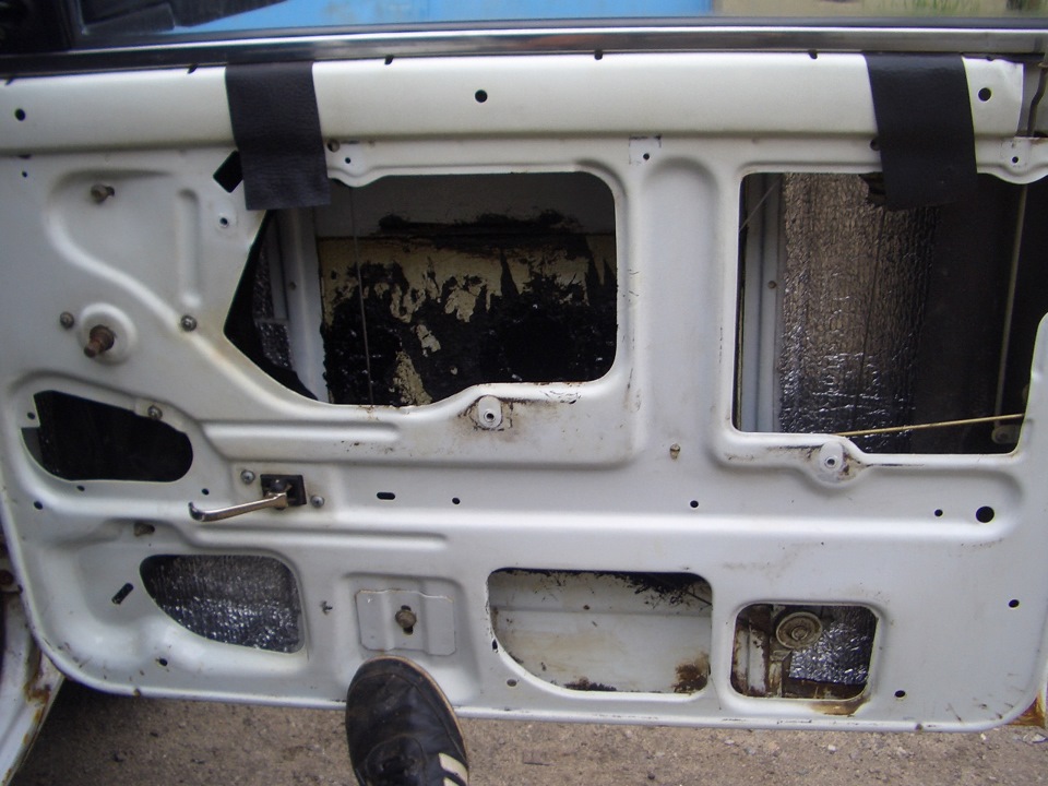 Бюджетная шумка передних дверей:) — Lada 21053, 1,5 л, 2004 года ...