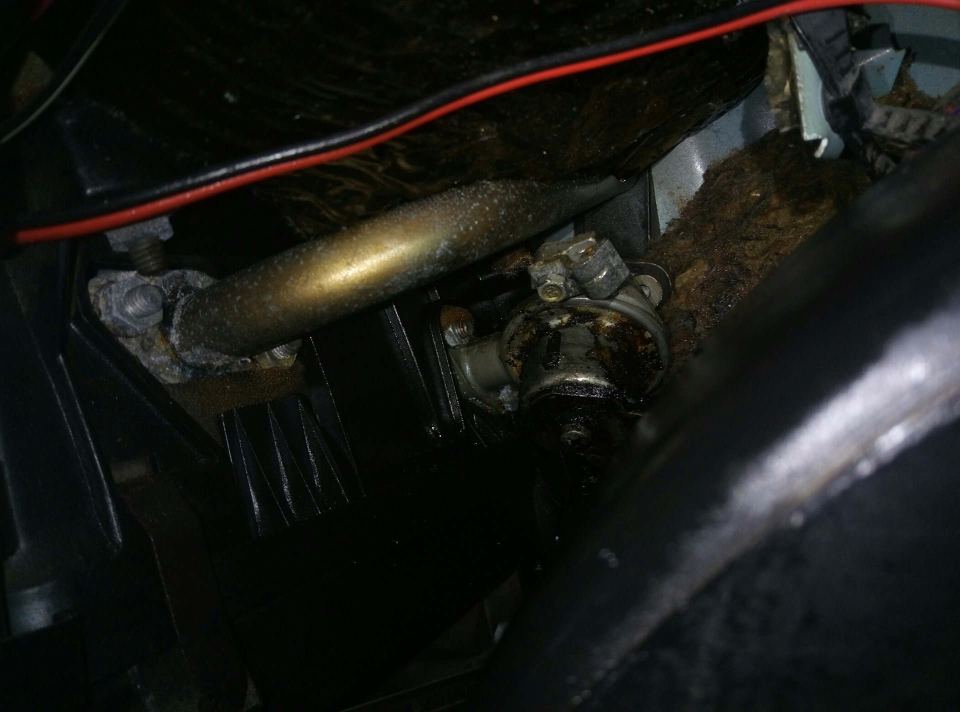 Замена краника печки — Lada 21044, 1,7 л, 2000 года | поломка | DRIVE2