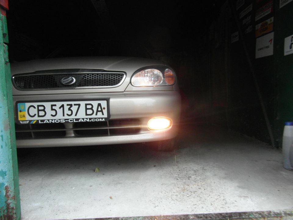 Замена лампочек в противотуманках — ЗАЗ Lanos, 1,5 л, 2013 года ...