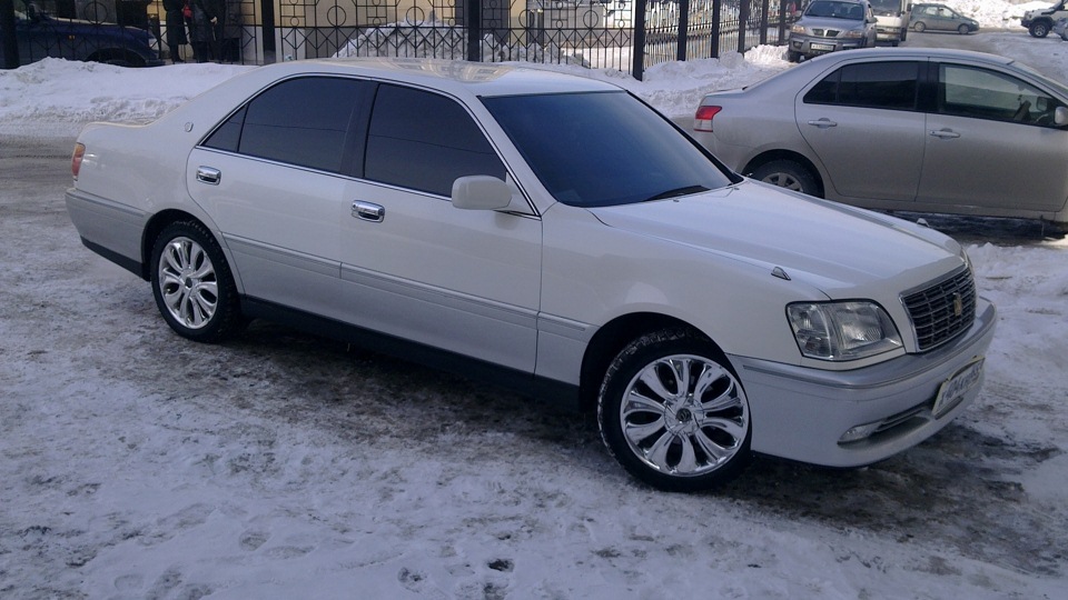 Toyota Crown s170 Royal Saloon