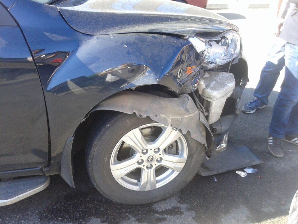 Как я догнал Хундай солярис. Авария Часть 1 — Lifan X60, 1,8 л, 2014 ...