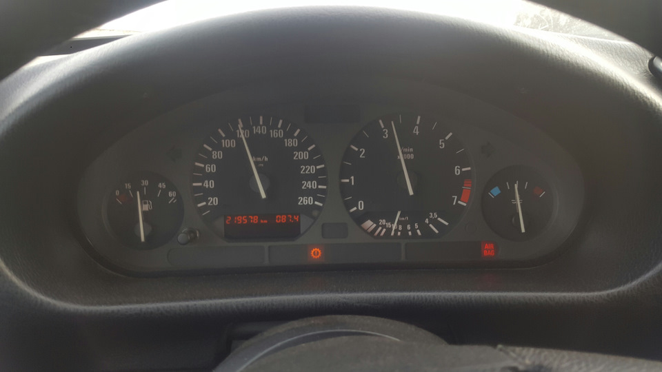 Показание спидометра — BMW 3 series (E36), 2,5 л, 1994 года ...
