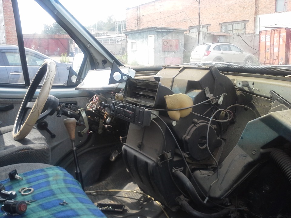 Покраска торпеды. — ГАЗ Газель, 2,3 л, 1999 года | стайлинг | DRIVE2