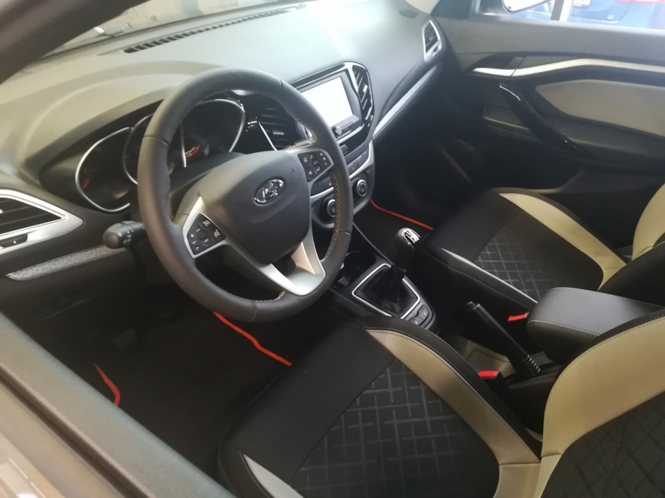 Руль с подогревом! — Lada Vesta SW Cross (1G)