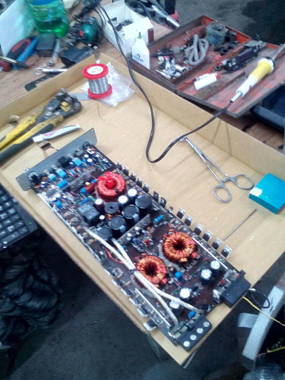 Переделка короба сабвуфера и ремонт могоблока — Mercedes-Benz S-class ...