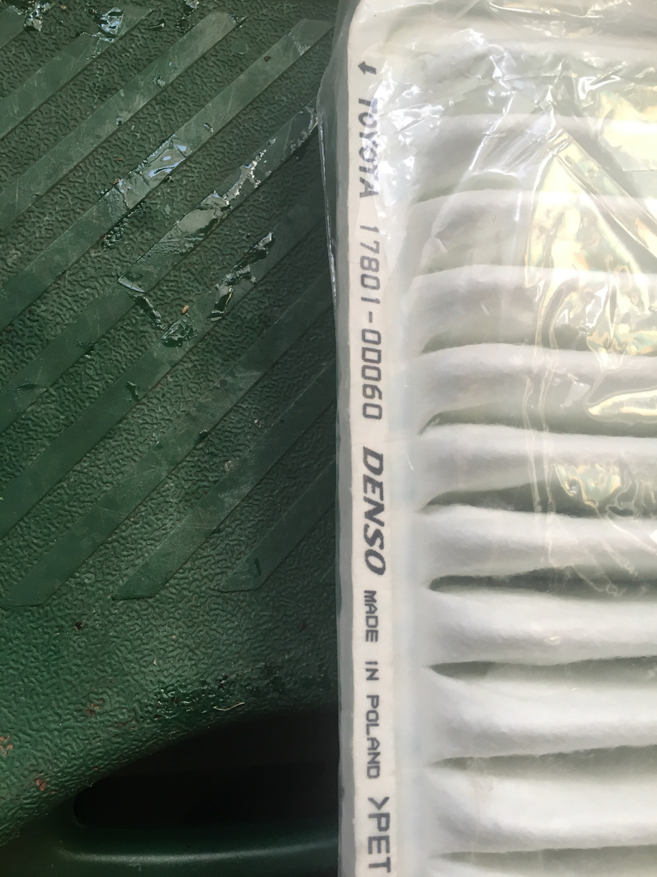 Фото в бортжурнале Toyota Corolla (140/150). Запчасти на фото: 1780100060