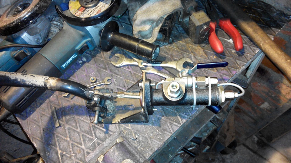 Установка ЗДТ+ новый вариант гидро ручника. — Lada 21061, 1,5 л, 1997 ...