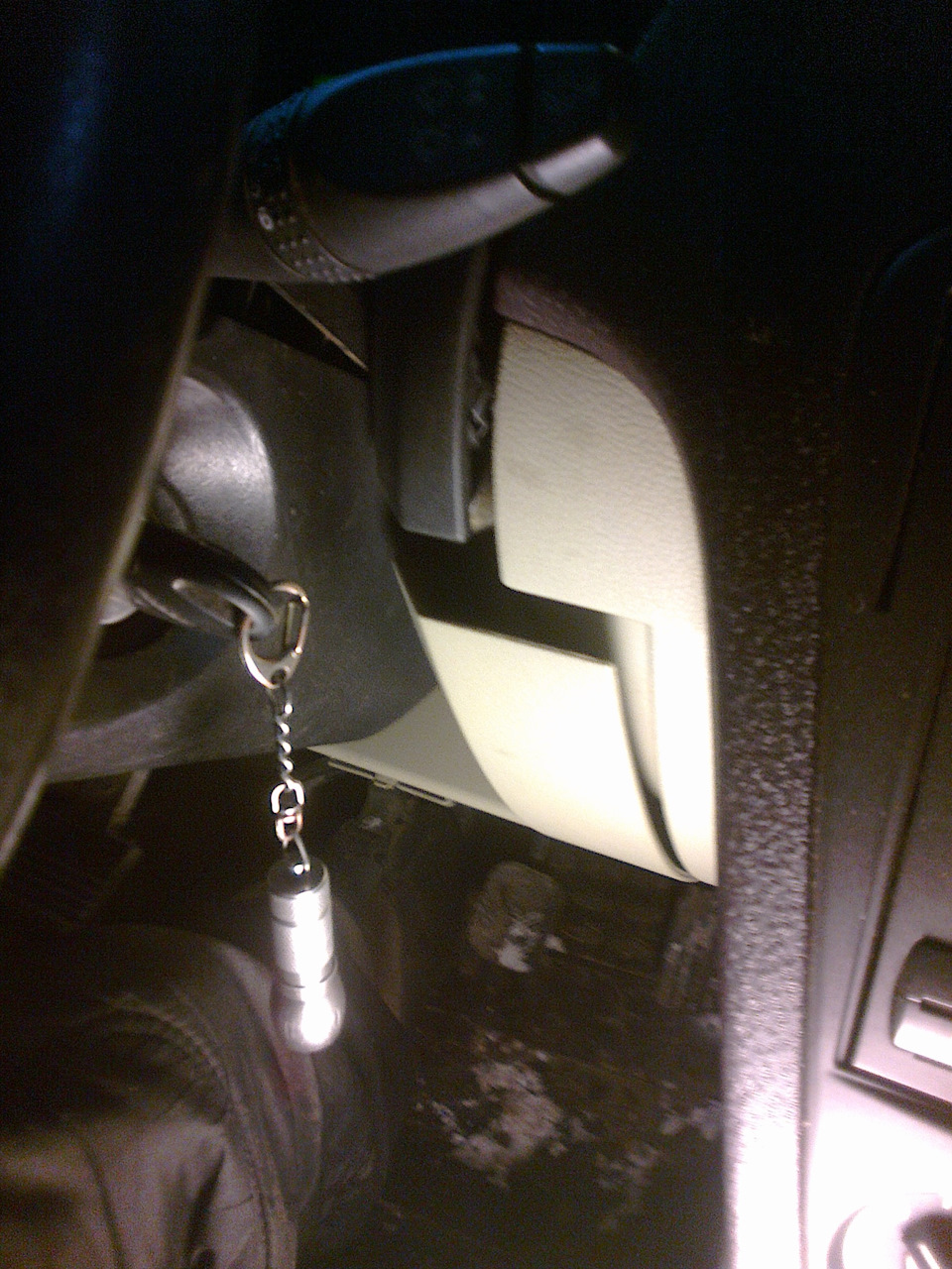 Тоже выдергиваем и снимаем — Ford Fusion