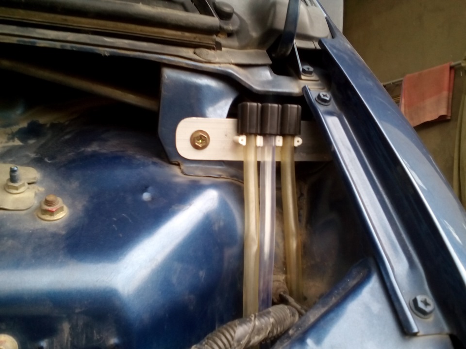 Сапун от коробки с раздаткой вывел под капот — Suzuki Every (DA52), 1 л ...