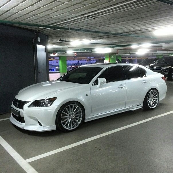 R silver. Vossen vfs2 серебро. R18 vfs2 серебро. Диски Vossen vfs2 r17 4x100 серебро. Vfs2 Sil Pol r20 Lexus.