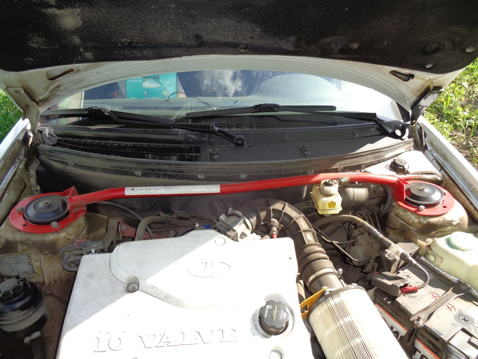 Крышки (заглушки) опорных подшипников — Lada Приора хэтчбек, 1,6 л ...