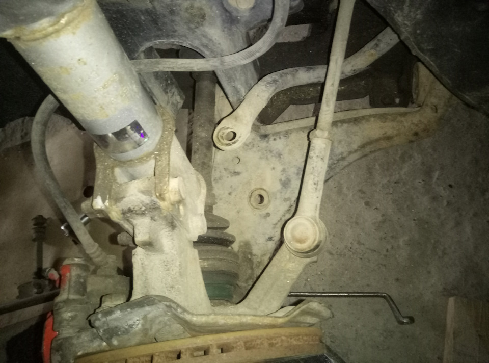 |Замена левого ступичного подшипника, ревизия рычага, восстановление ...