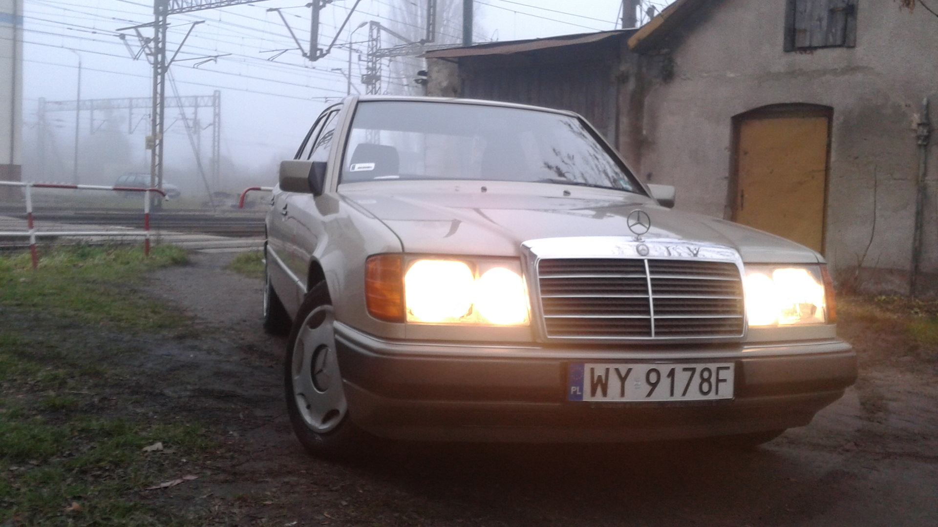 Мерседес 118. Mercedes-benz w114/w115. Мерседес 118. Mercedes w118. Мерседес w118.