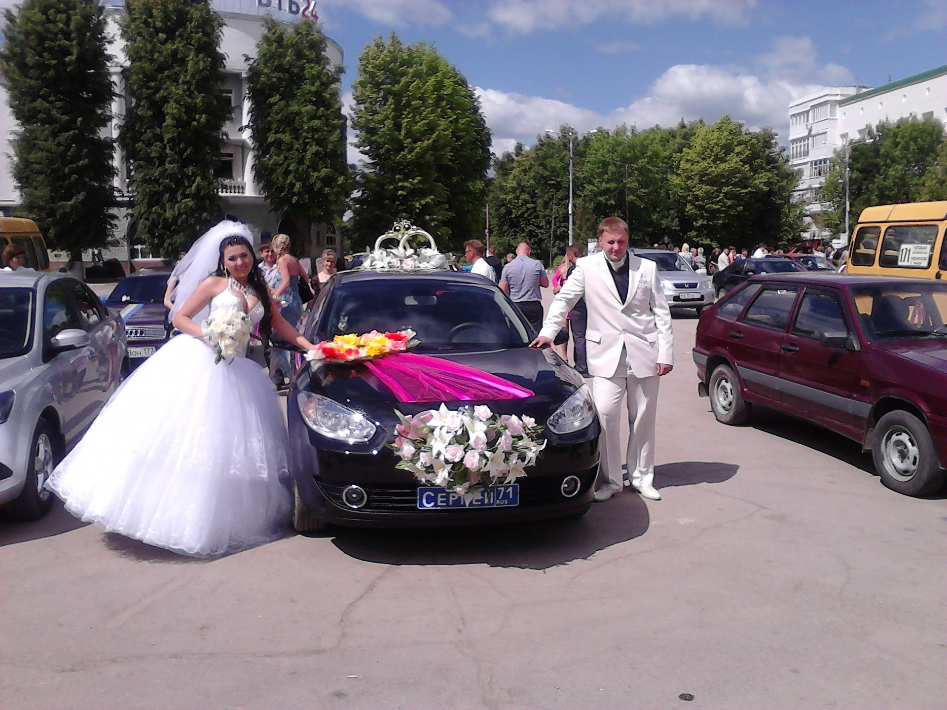 Renault Fluence — свадебный автомобиль. — Renault Fluence, 1,6 л, 2010 года  | фотография | DRIVE2