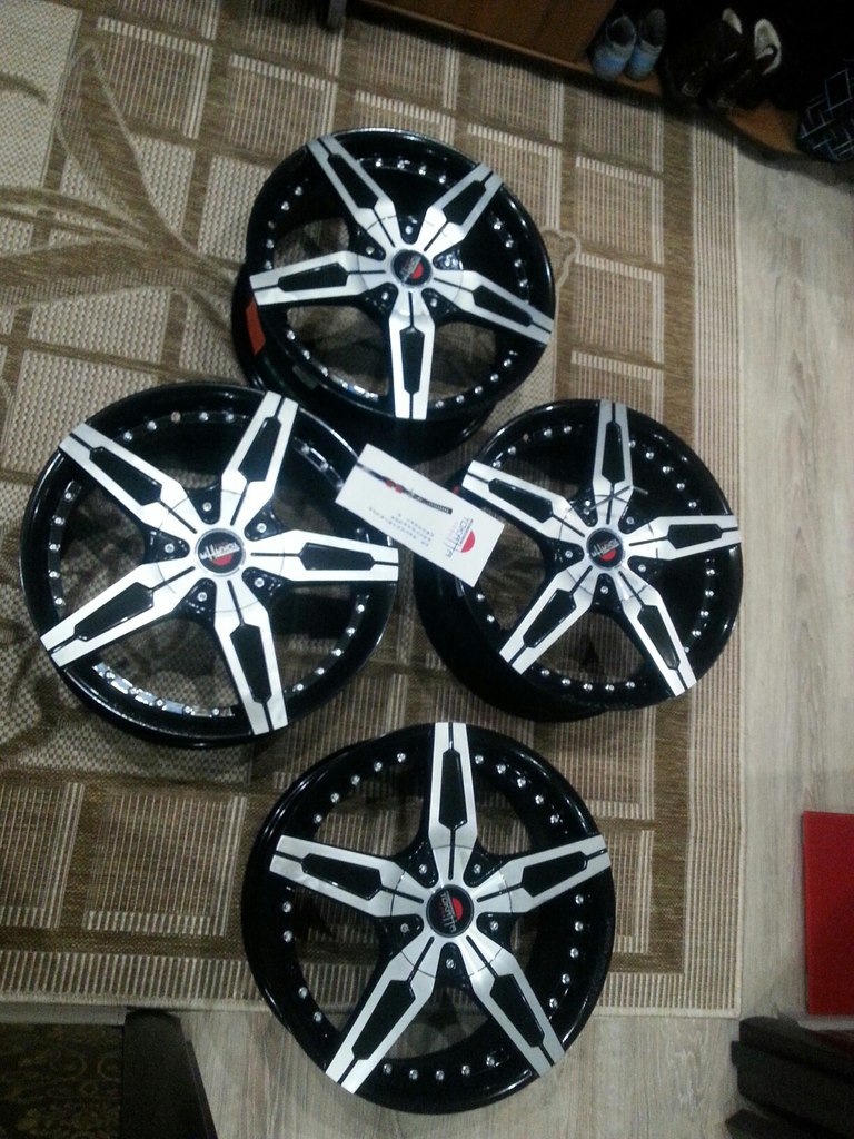 Диски вулкан омск. Диск tech line neo (652) 7,5x16 6x139,7 et 10 dia 110,1 bd. Tech line 652 7. Sakura wheels 8270. Магазин вулкан на 33 северной в омске.