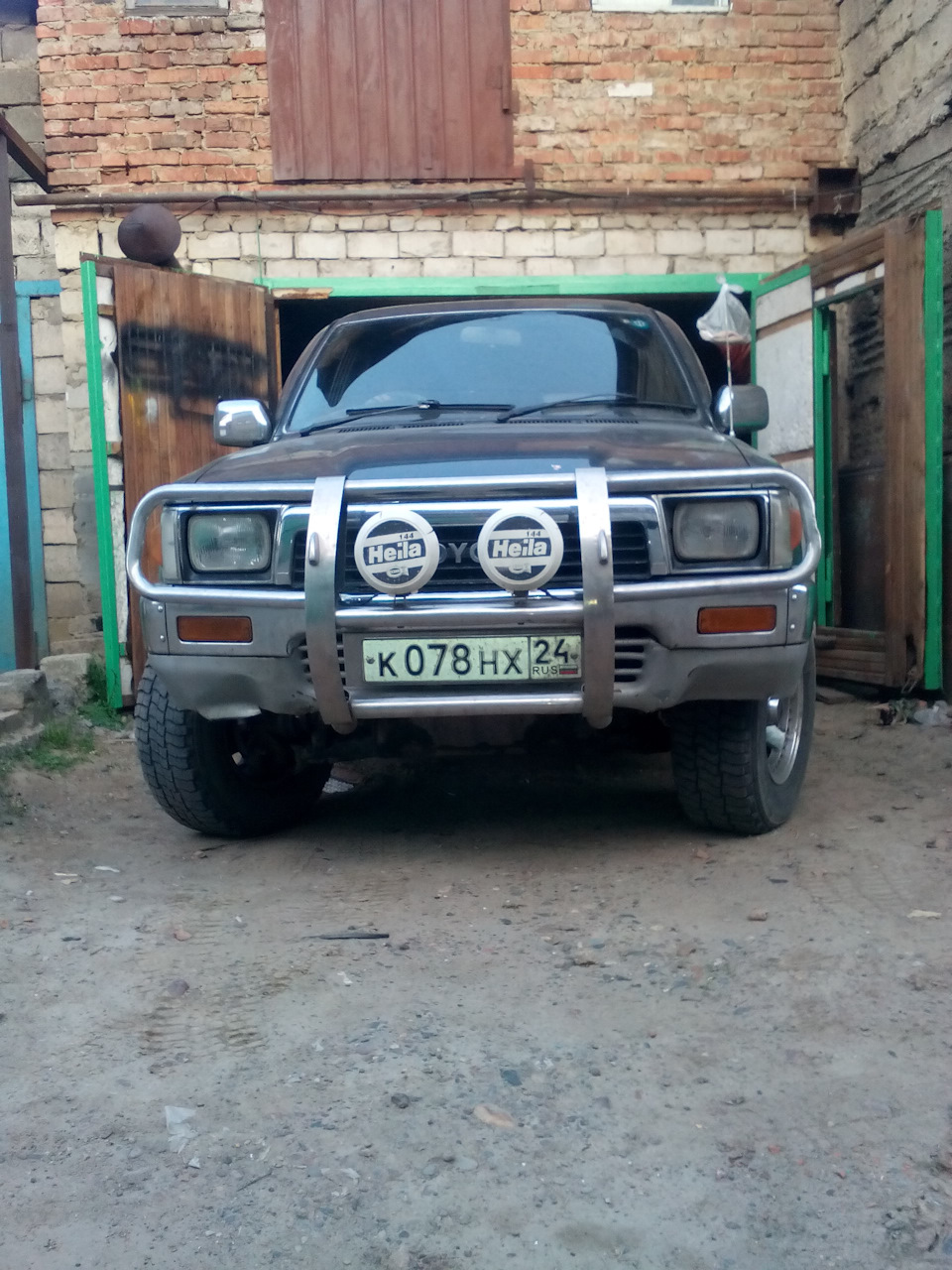 Нужно поменять шрус и тройчный подшипник, скажите каталожные номера ...