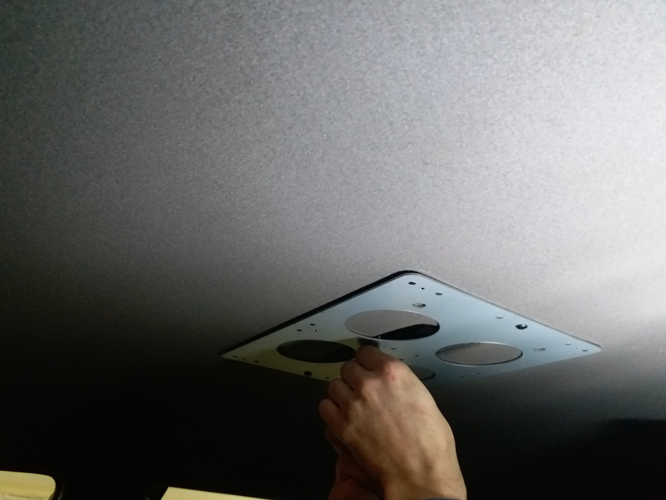 Установка цифрового ТВ-тюнера RedPower DT9, навесных DVD/USB/microSD ...