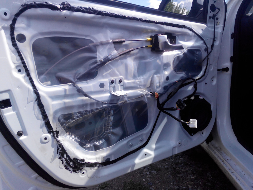 ШВИ передних дверных карт — KIA Rio 5-door (3G), 1,6 л, 2017 года ...