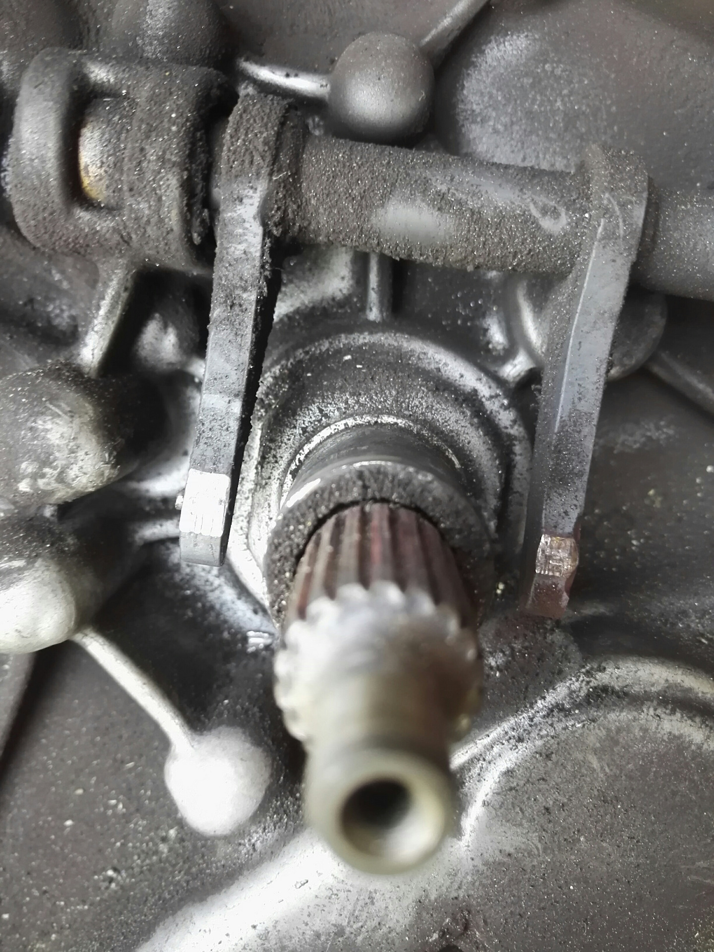 Смазка выжимного подшипника матиз. Шум при нажатии. Тормозная система фиат альбеа 1. Цивик 4д привод сцепления. Фиат альбеа 1.