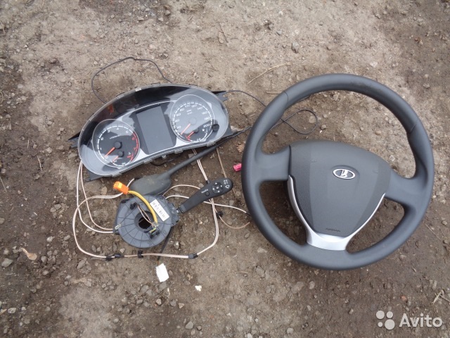 куплю щиток приборов с навигацией на приору — Lada Приора хэтчбек, 1,6 ...