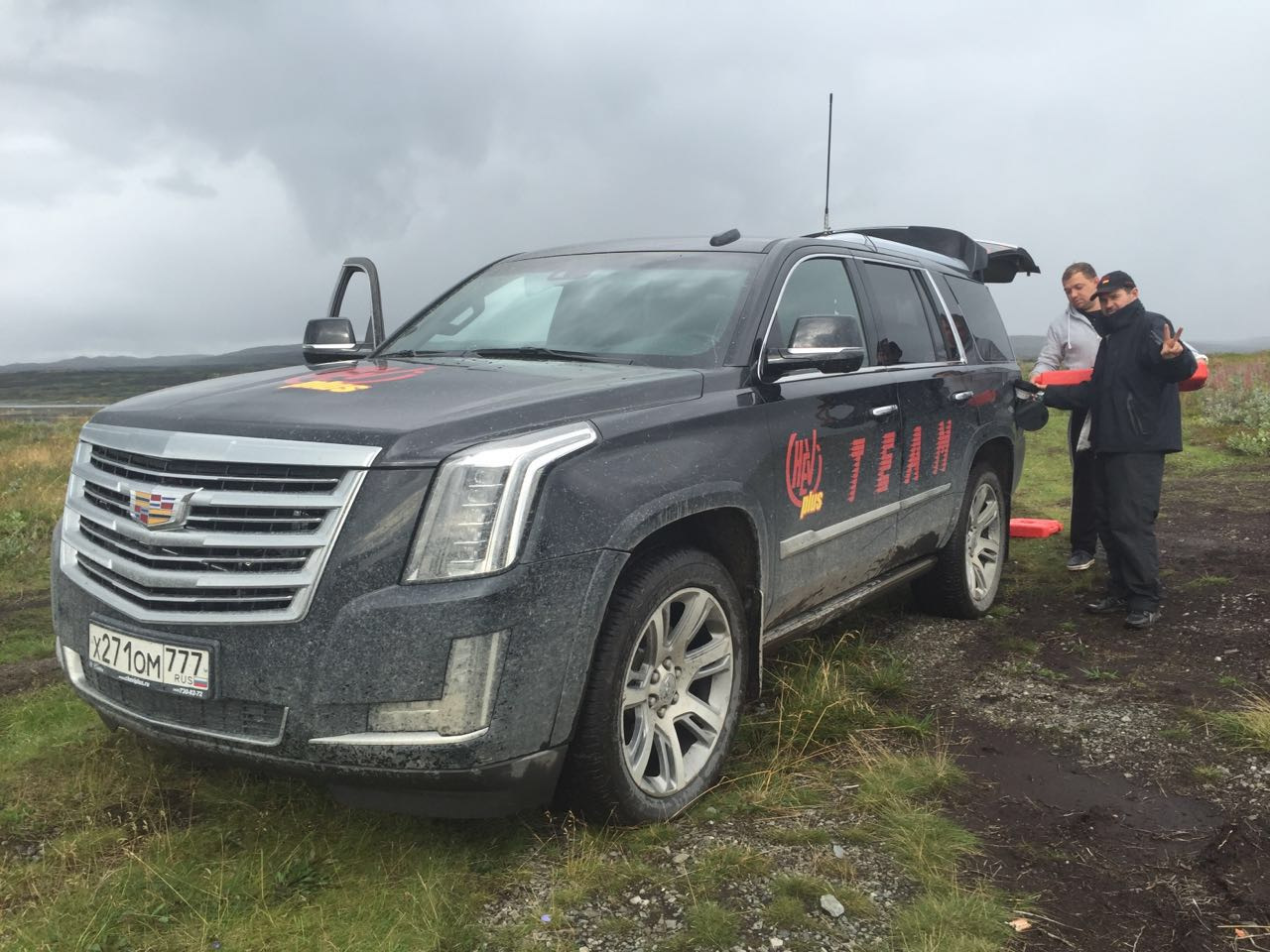 Politseyskiy Cadillac Escalade