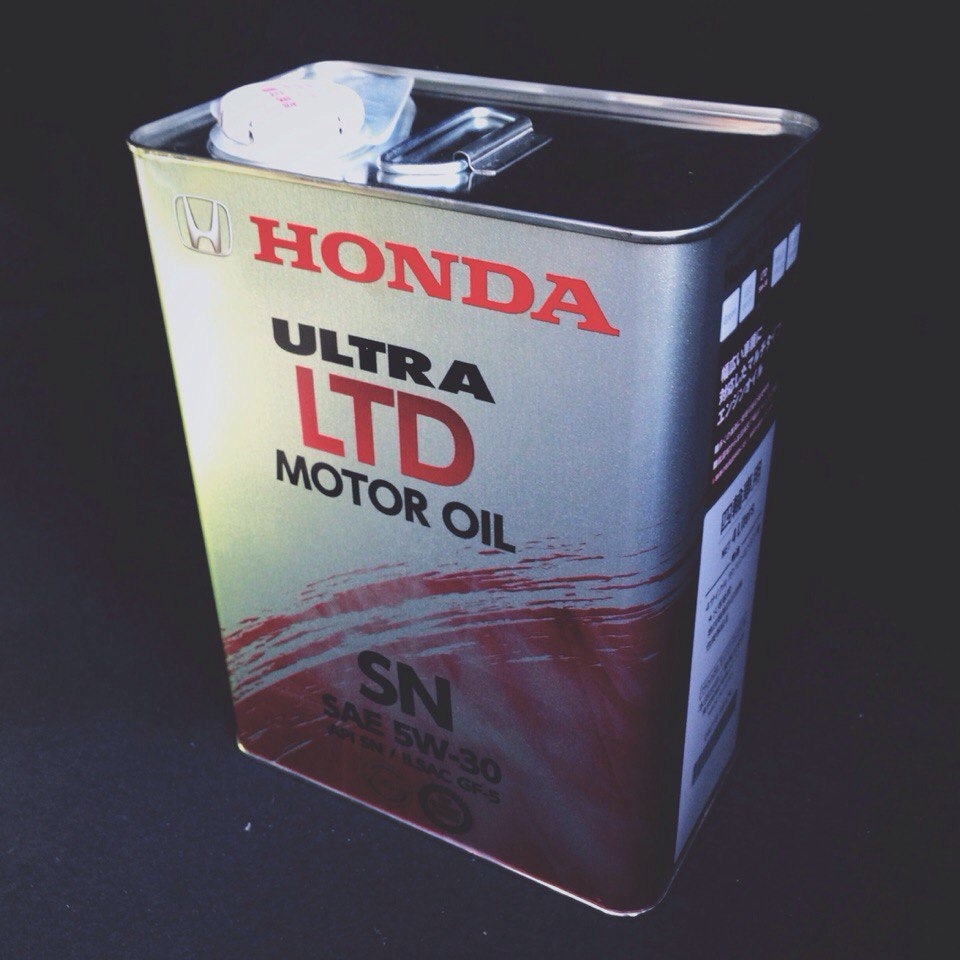 Масло хонда отзывы. Масло моторное Хонда 5w30. Масло Хонда 5w30 оригинал. Honda масло 5w30 Honda 1l. Масло Хонда 5w30 оригинал для мотоцикла.