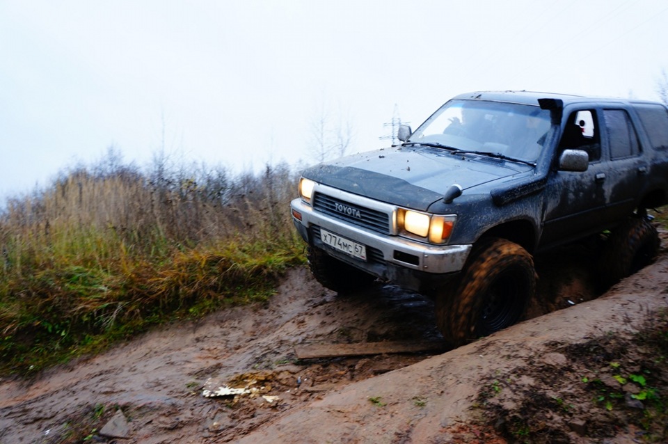 Фото в бортжурнале Toyota Hilux Surf (2G)