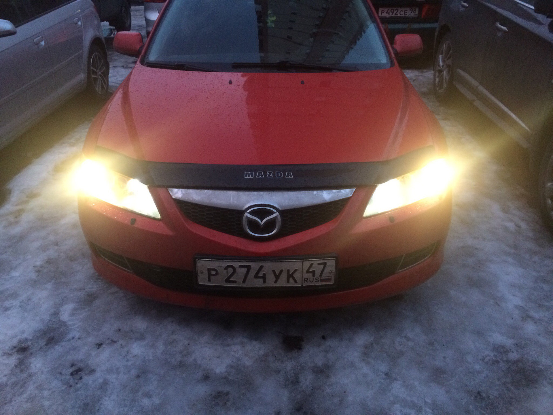 Замена лампочек габаритов и дальнего света фар — Mazda 6 (1G) GG, 1,8 л,  2007 года | своими руками | DRIVE2