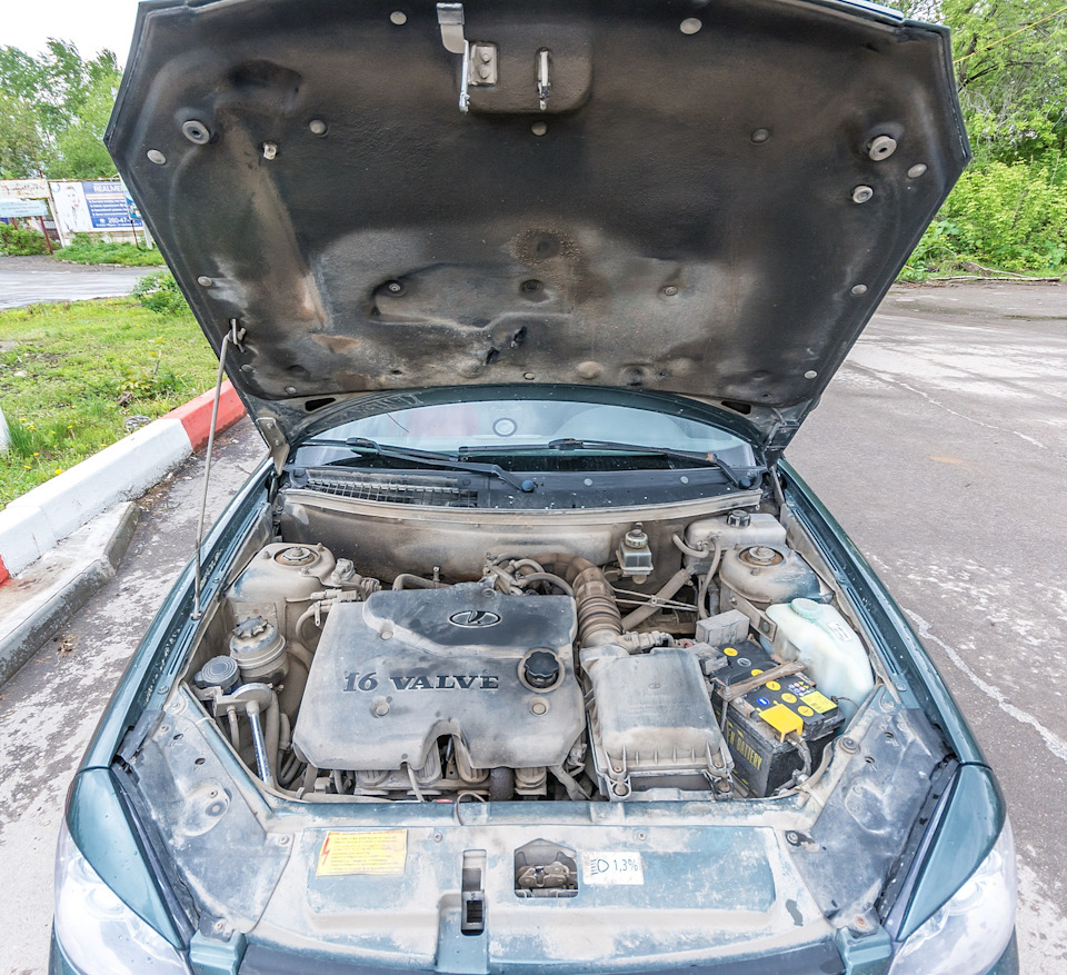 Мойка моторного отсека. Сломал две лопаты, загнул один лом — Lada Приора  универсал, 1,6 л, 2011 года | мойка | DRIVE2