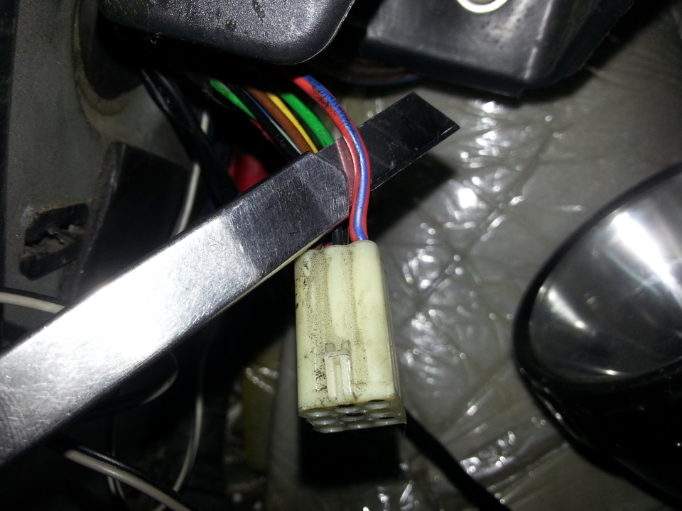 подключение задних стеклоподьёмников от родных кнопок. — Lada Приора ...