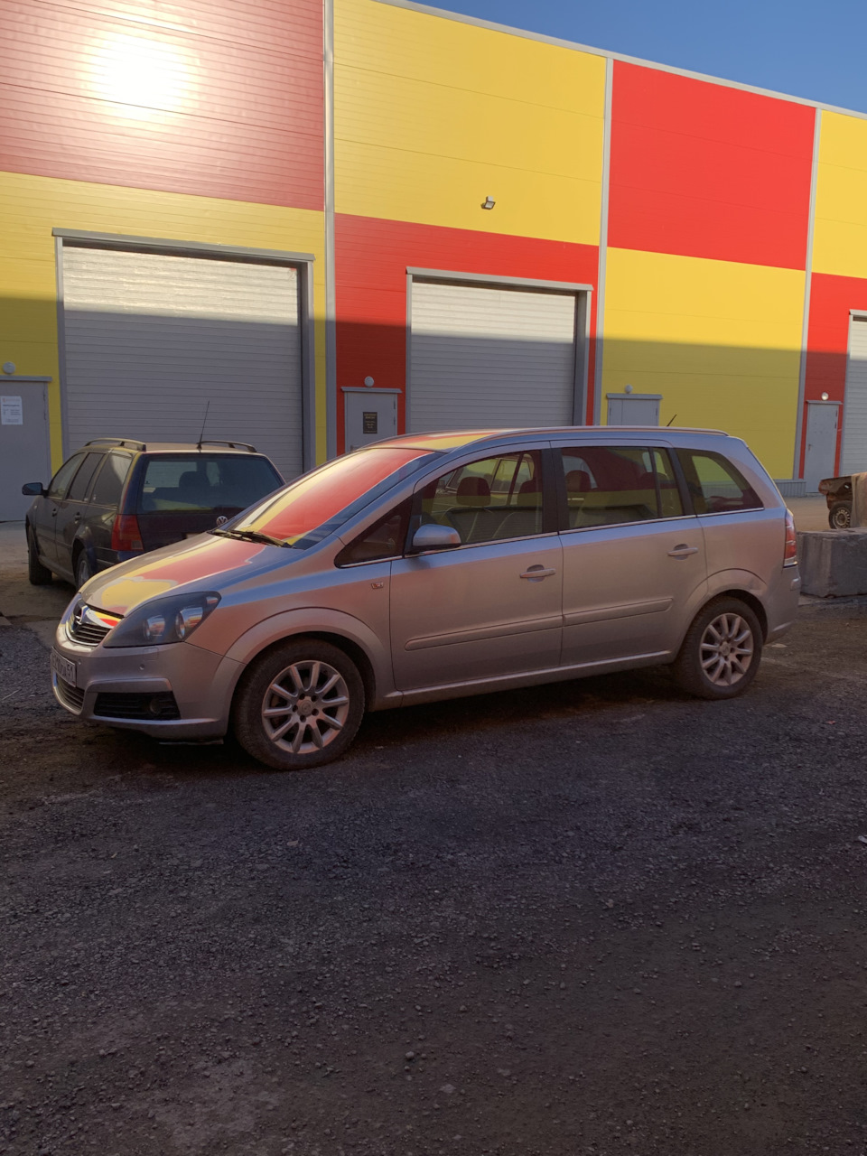 Замена щеток изитроника — Opel Zafira B, 1,8 л, 2007 года | визит на ...