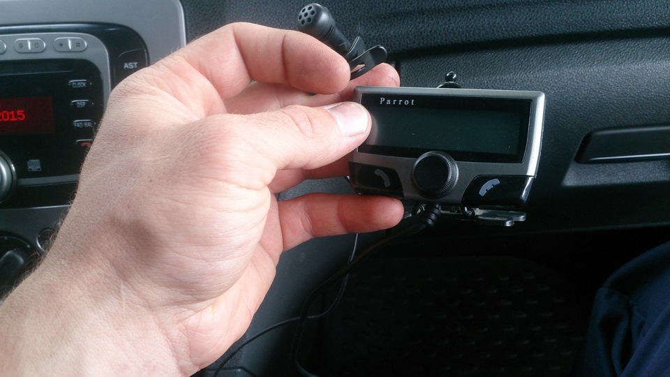 Снятие старого hands-free. — Ford Focus Hatchback II, 2 л, 2007 года ...