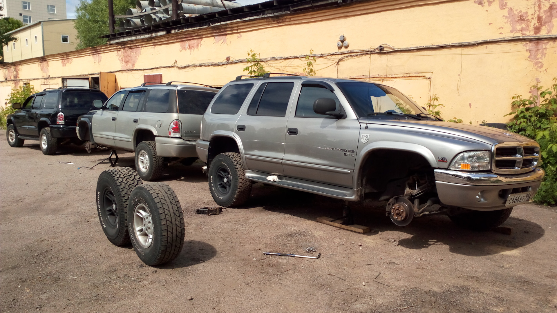 Dodge durango гта 5 фото 103