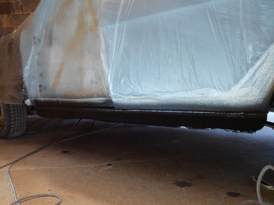 Покрываем антигравием пороги и другое :) — ГАЗ 3110, 2,4 л, 1998 года ...