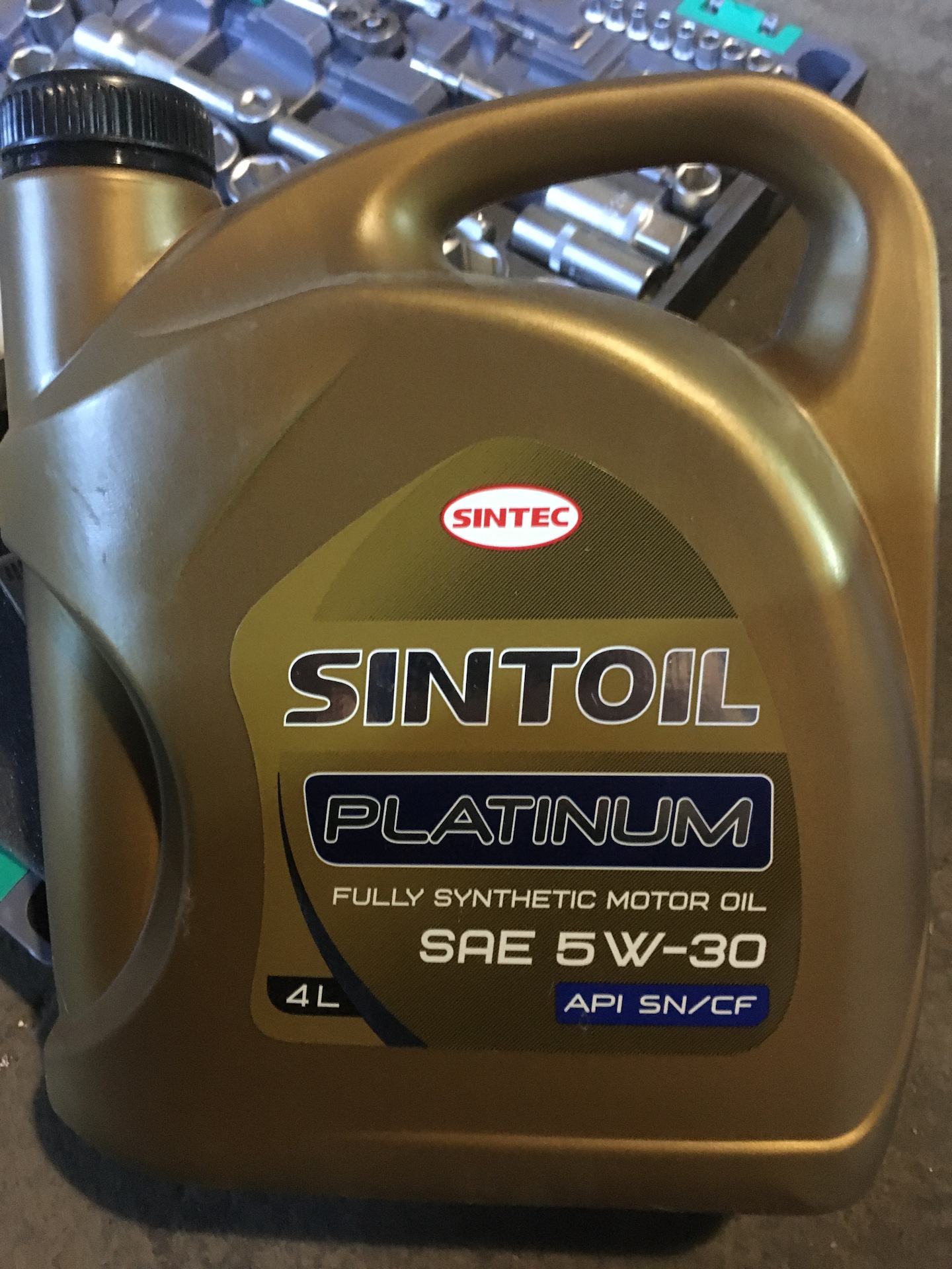 Sintec sn gf 5. Sintoil Platinum 5w-30. Sintec Platinum 5w-40. Sintec Platinum 5w-30. Масло синтойл.