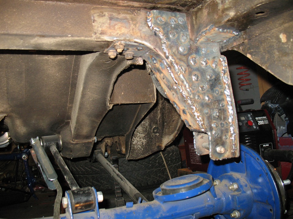 Крепление передних амортизаторов и усиление крепления тяги Панара ...