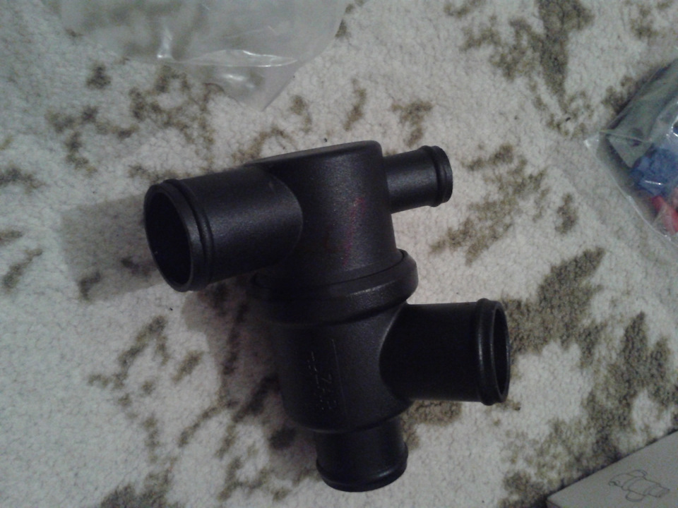 Замена термостата, патрубков, тосола. — Lada 2109, 1,5 л, 1994 года ...