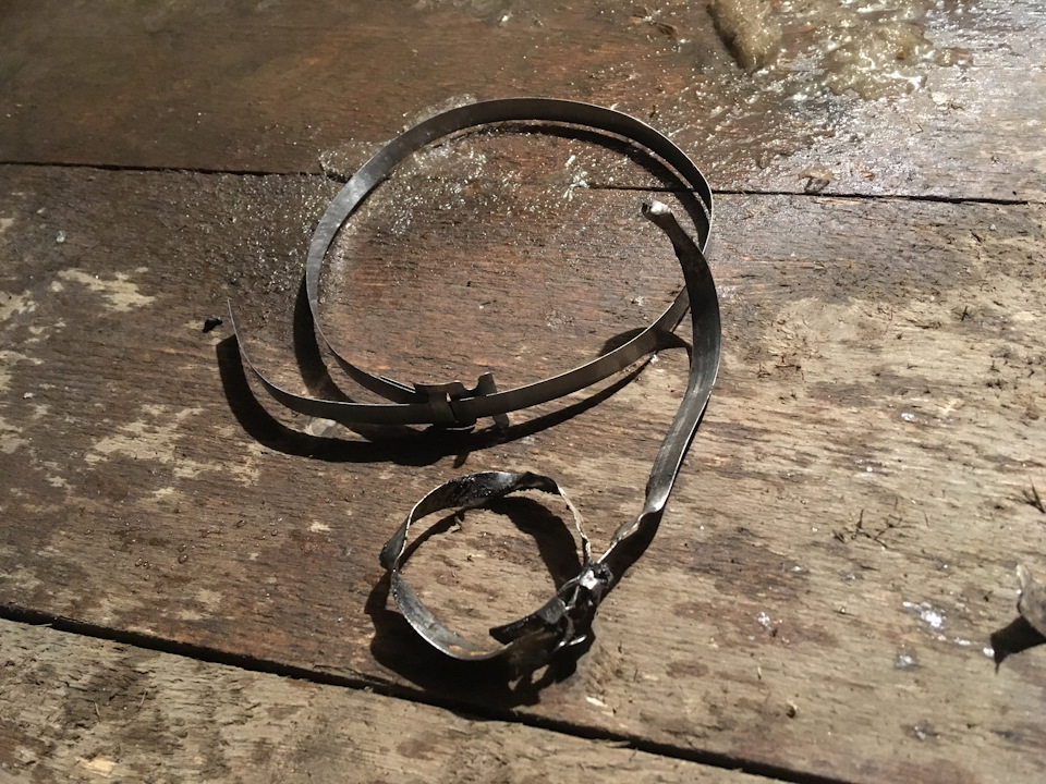 замена хомутов шруса — Audi A4 Avant (B5), 2,5 л, 1999 года | своими ...