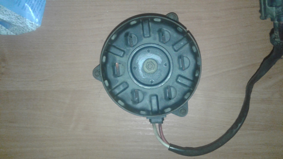 Моторчик вентилятора охлаждения ДВС — Mazda CX-9 (1G), 3,7 л, 2008 года ...