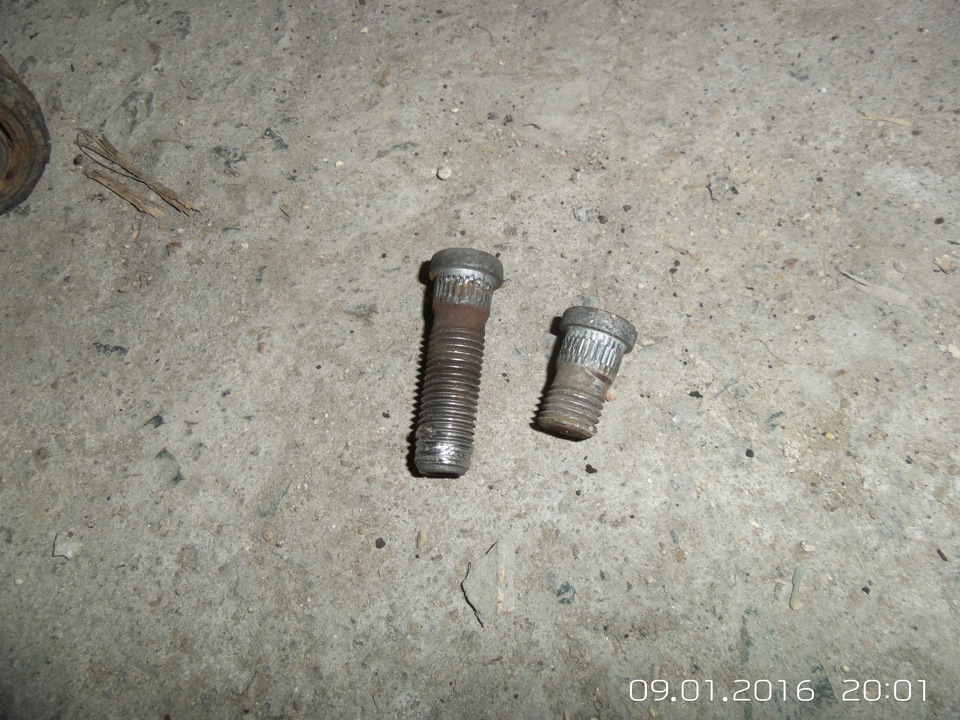 Замена шпилек на задней ступице. — Pontiac Grand Am, 2,4 л, 1996 года ...