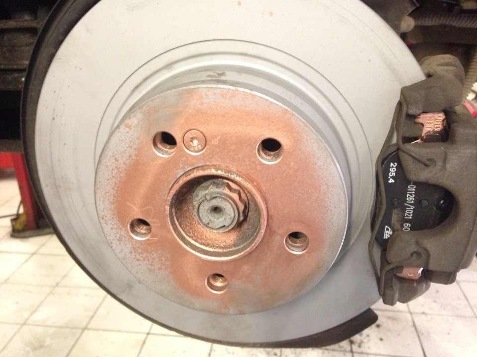 Диагностика ходовой + замена тормозных колодок и дисков АТЕ — Mercedes ...