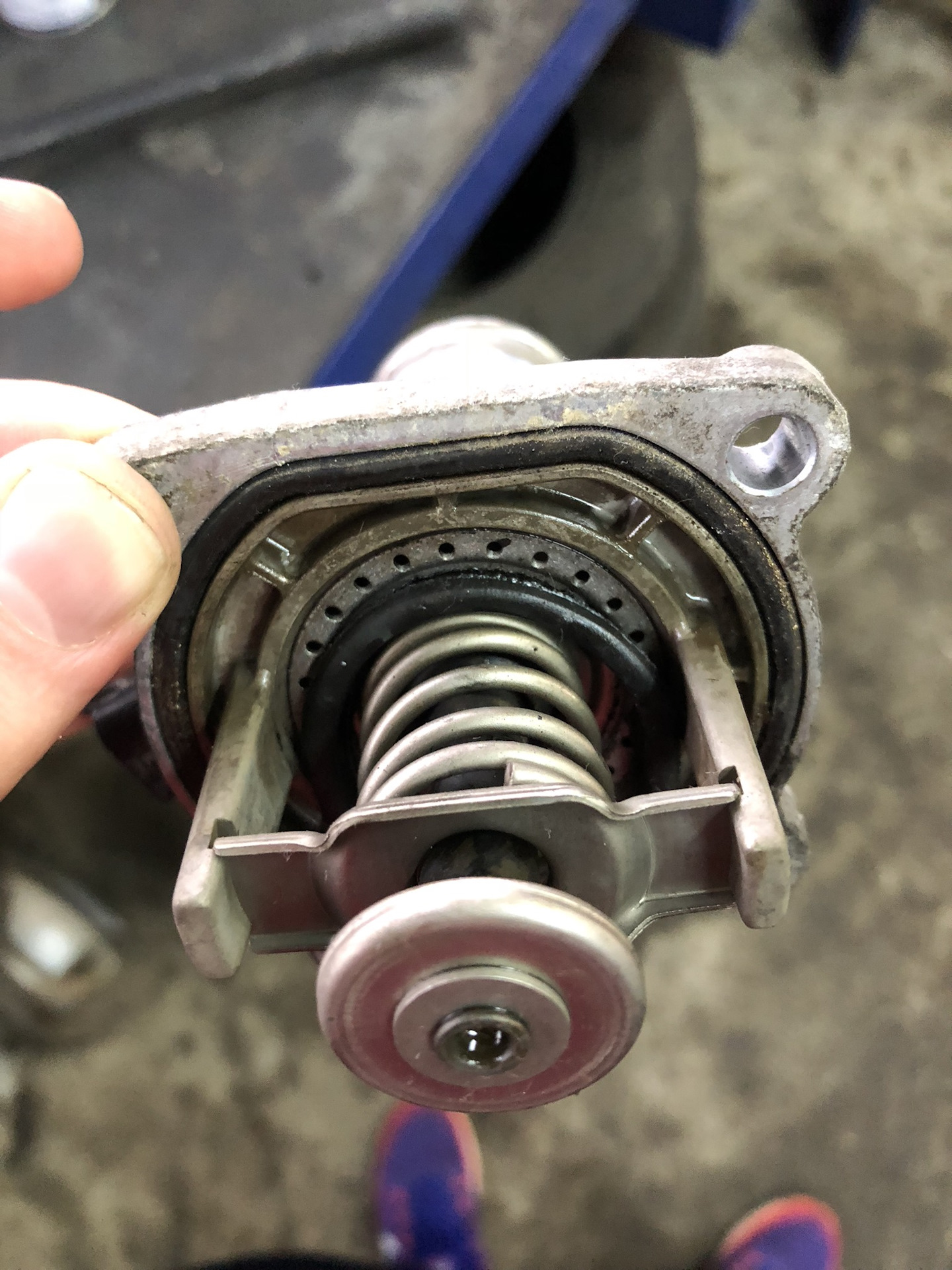 Термостат опель 1. Как проверить термостат опель. Как проверить термостат опель. 8 термостат. Опель мерива 2008 года.