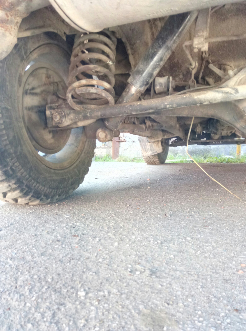 Как вылетают пружины на ниве :) — DRIVE2