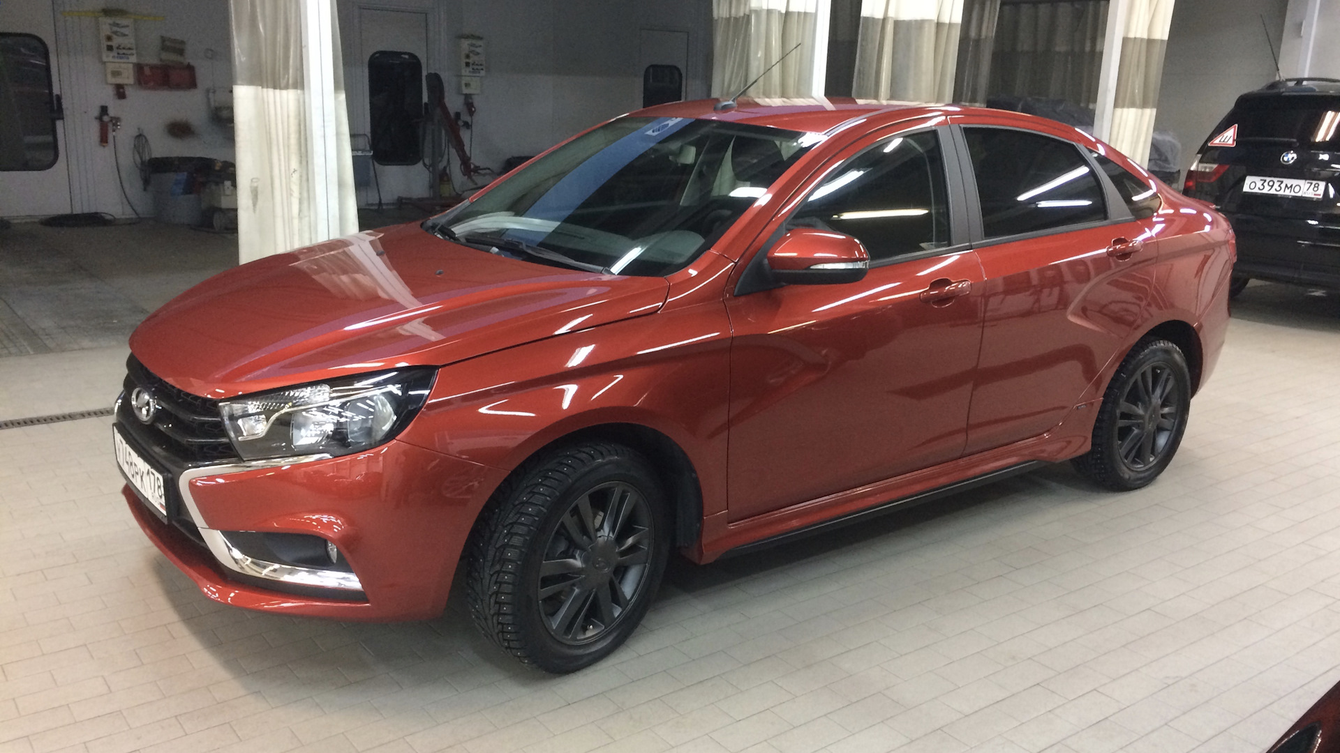 Lada Vesta VTS сердолик