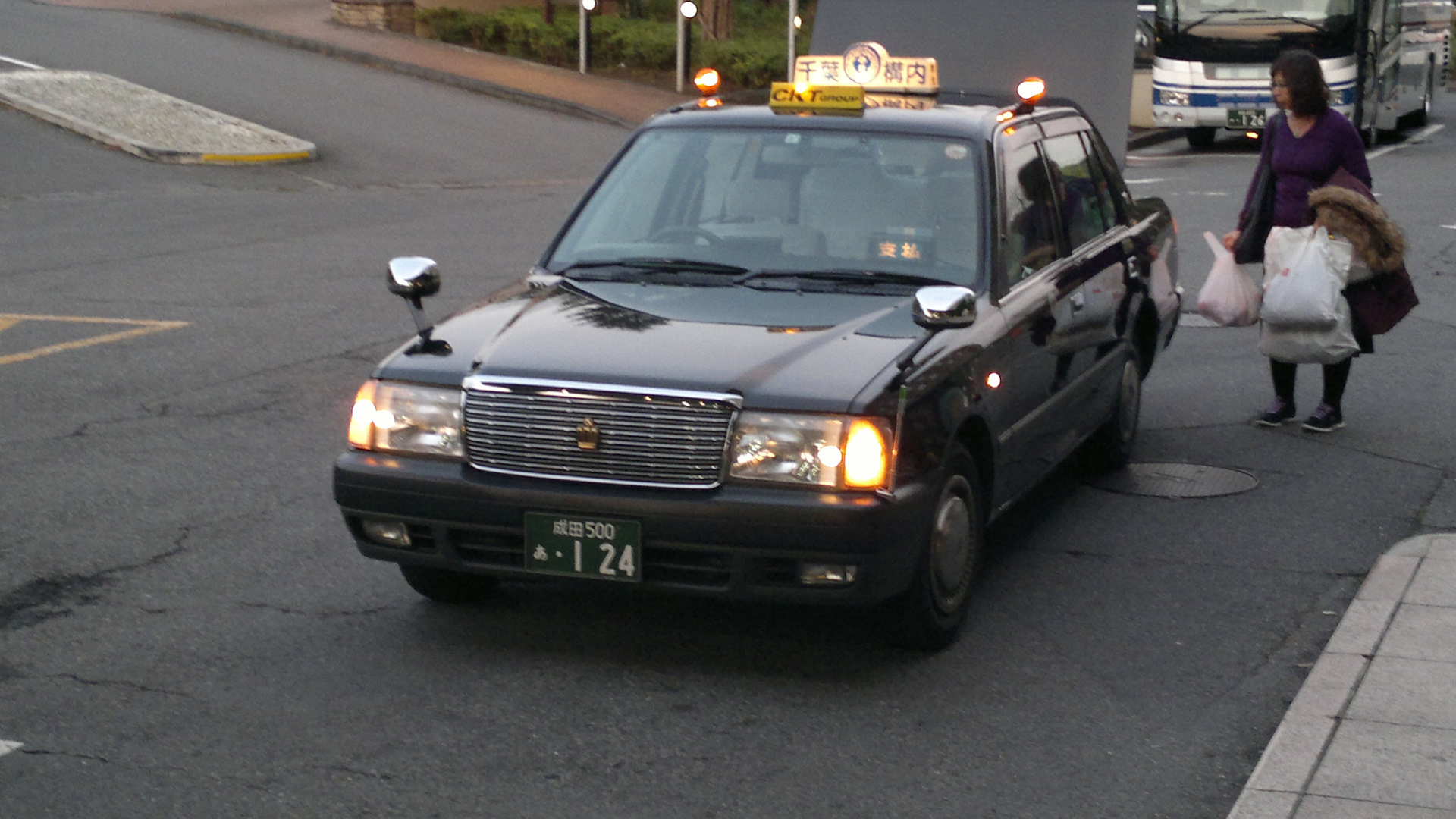 Crown 2000 такси Япония