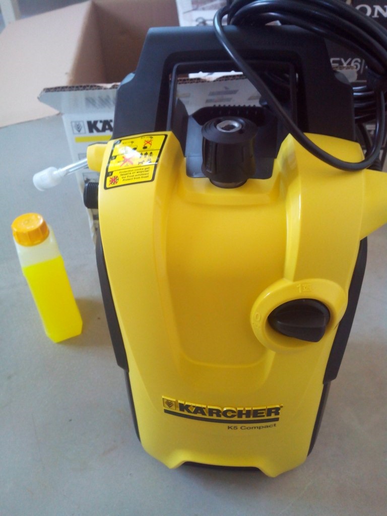 Karcher K5 Compact — Lada Калина Универсал (1G), 1,4 л, 2011 года ...