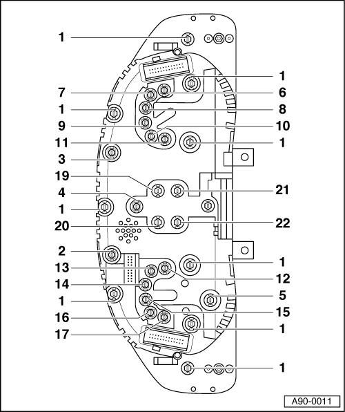 Накидка на панель приборов Audi A4(B8,2007-2015, черный кант, нескользящяая основа)