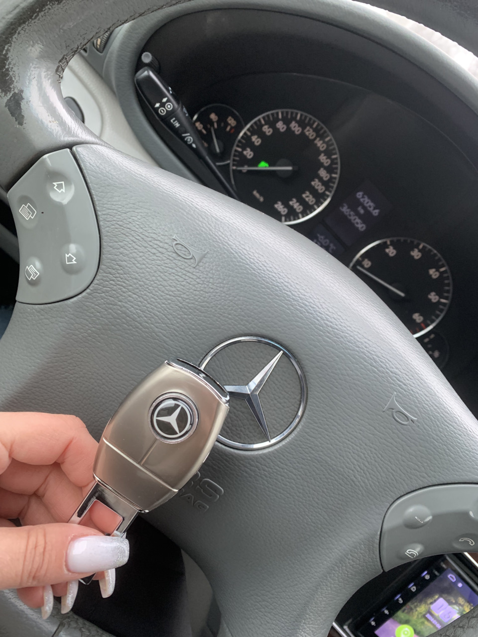 Заглушки для ремня — Mercedes-Benz C-Class (W203), 1,8 л, 2005 года ...