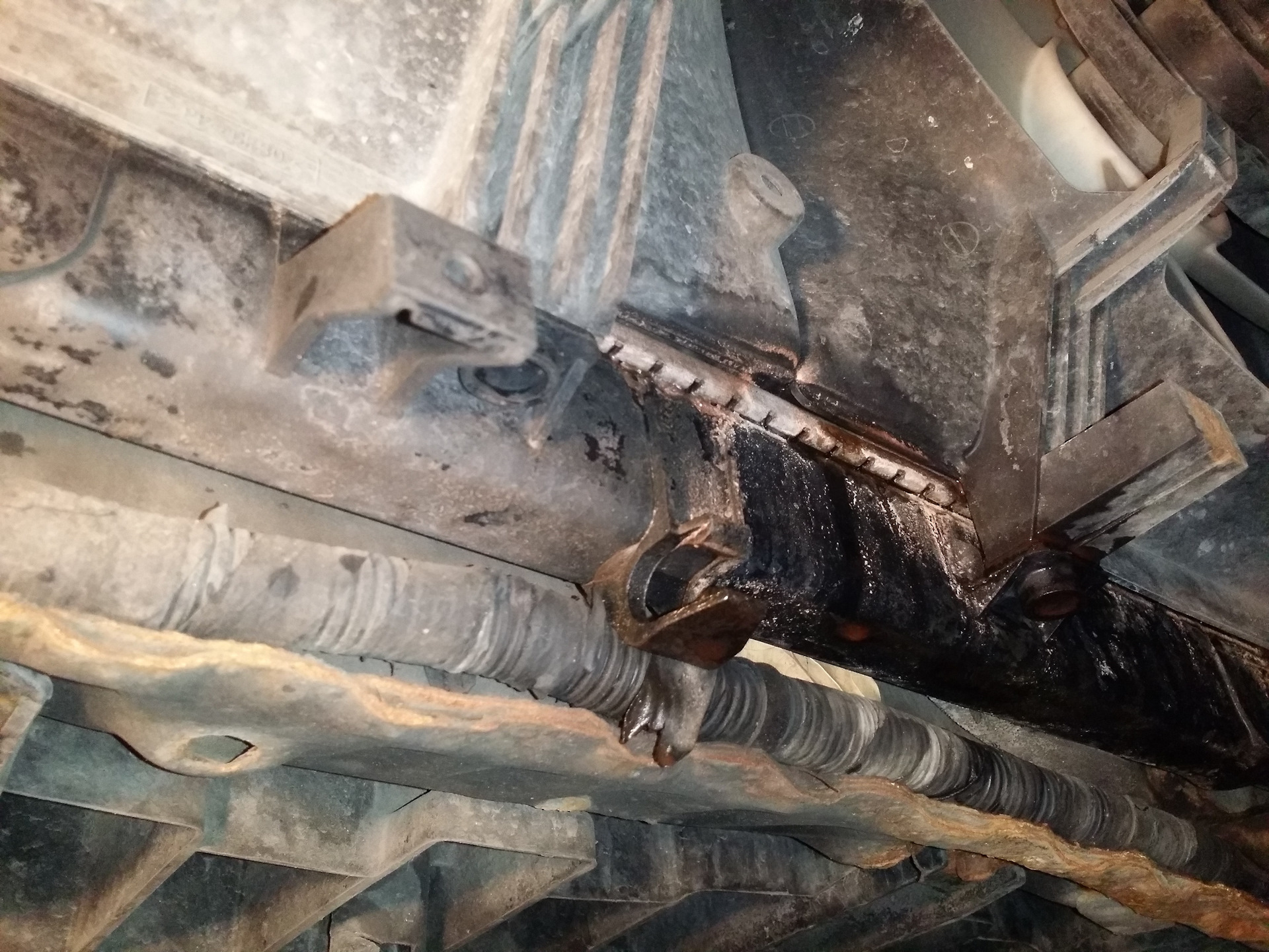 Замена штока ручного тормоза киа спортейдж 3