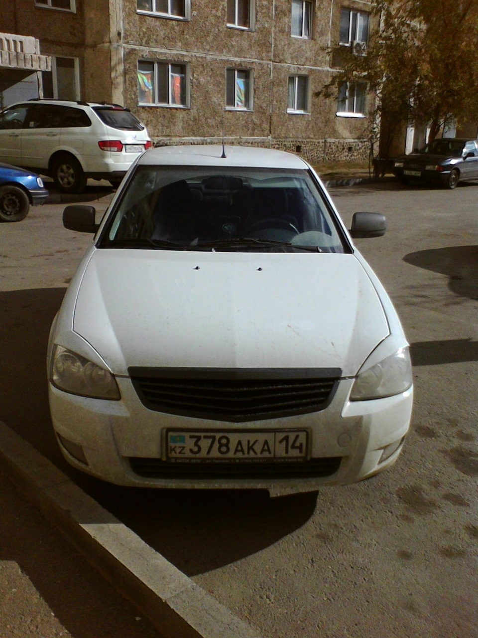 Туманки на месте — Lada Приора седан, 1,6 л, 2013 года | электроника ...